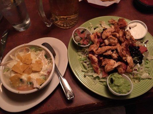 Sopa de tortilla and chicken salad without the queso (my request).