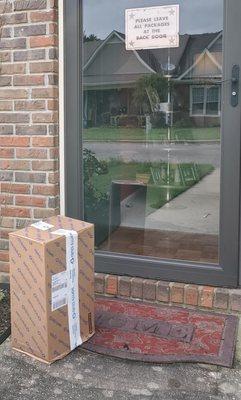 UPS drivers can see, and read, the sign that's apparently invisible to FEDEX drivers!