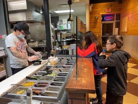 Build your own poke bowl