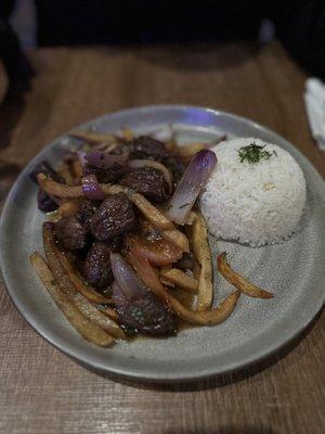 Lomo Saltado