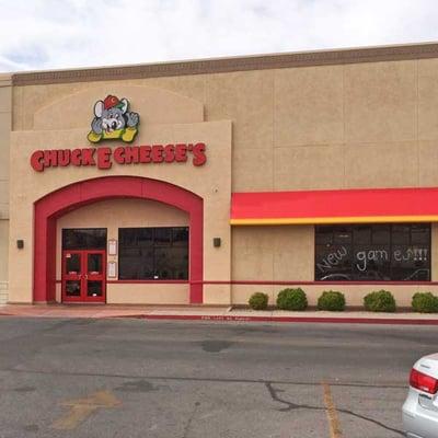 storefront photo, near Penney's in Mesilla Valley Mall