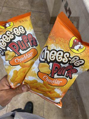 Cheesee puffs