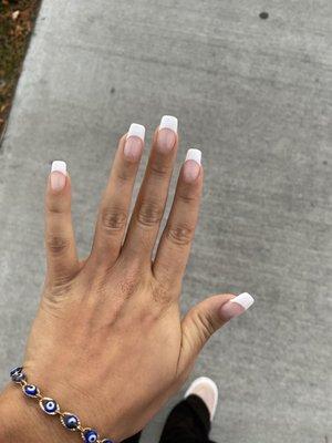 UV gel French manicure