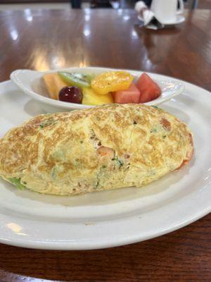 Fresh Garden Skillet with side of fruit