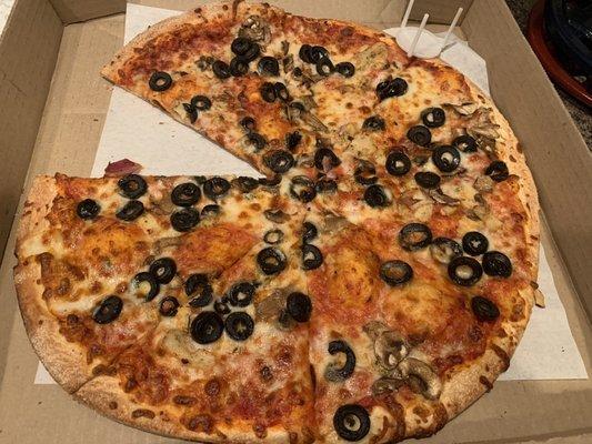 Three topping thing crust grilled chicken, mushroom and olive