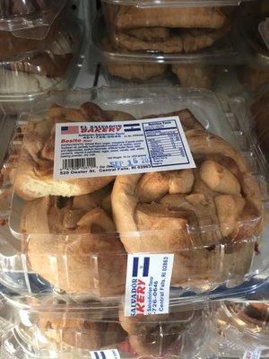 El Salvadoran baked goods