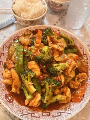 Szechuan combo-omitted green peppers and added broccoli..