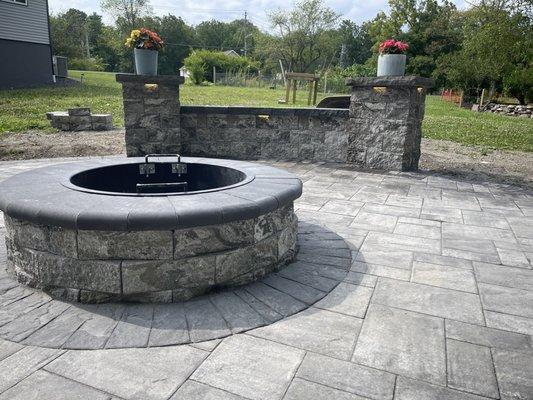 Paver patio, fire pit and light, Landscaping