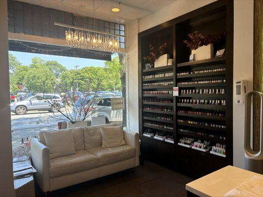 Treat Nail Lounge