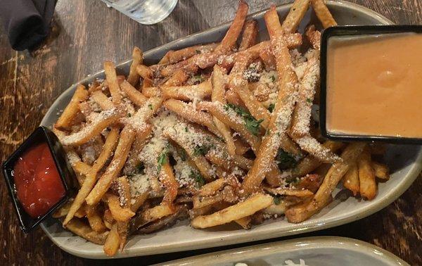 Hand Cut Garlic Fries