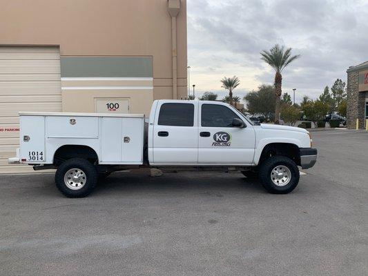 We lifted this Chevrolet 2500 chase truck 3 inches.