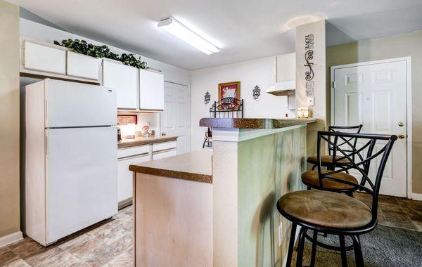 Kitchen with Breakfast Bar