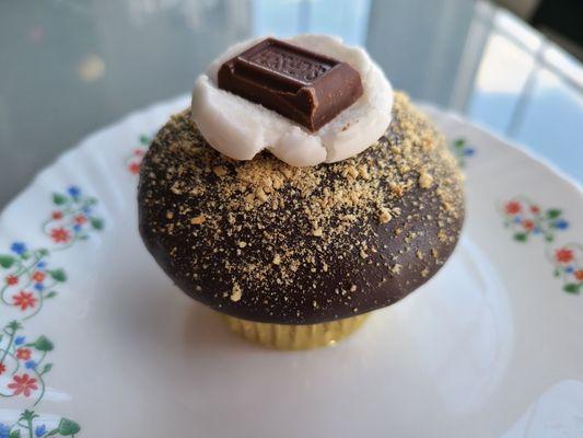 Smore cupcake