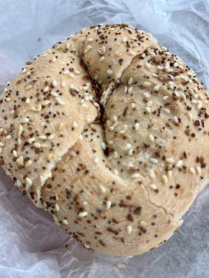 everything bagel toasted with chive cream cheese