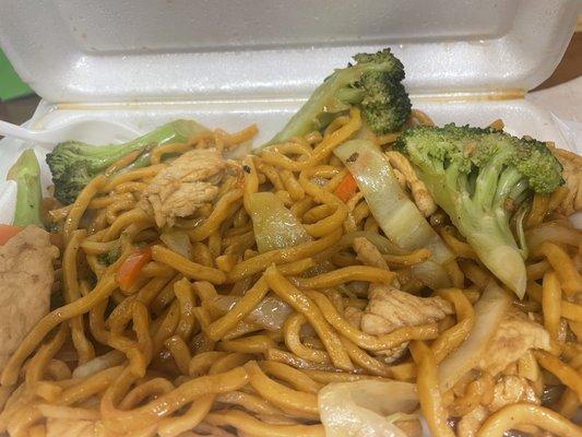 Chicken lo mein