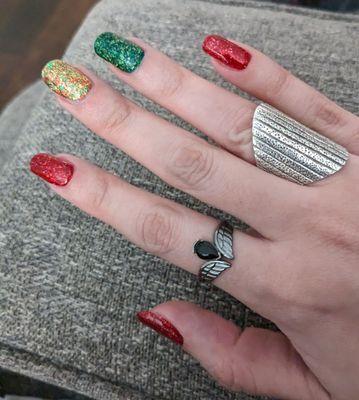 Loving my Christmas nails!