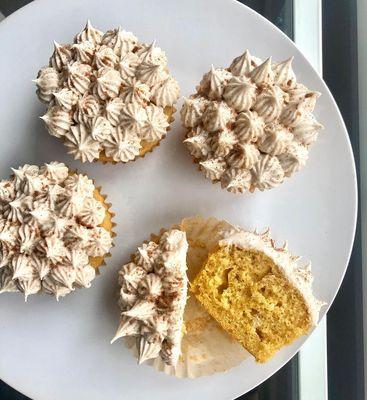 Pumpkin spice cupcakes