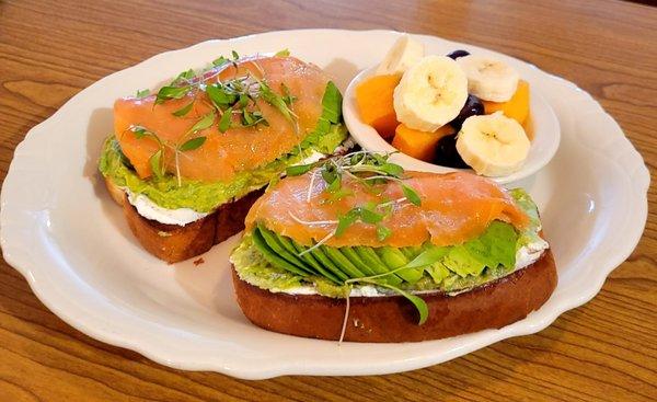 Smoked salmon avocado toast