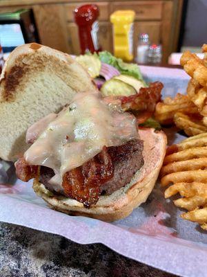 Bacon cheeseburger with pepper jack cheese. Side of waffle fries!