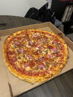 Meat Cravers 18" Pizza