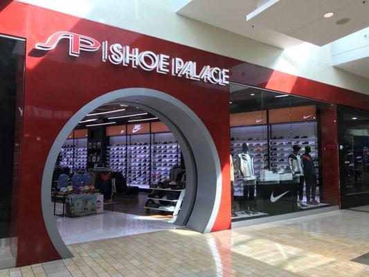 Shoe Palace