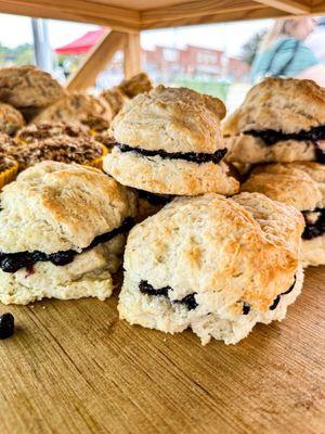 Elderflour blueberry jam biscuits