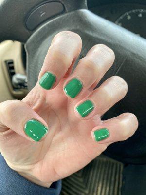 I love my green nails!