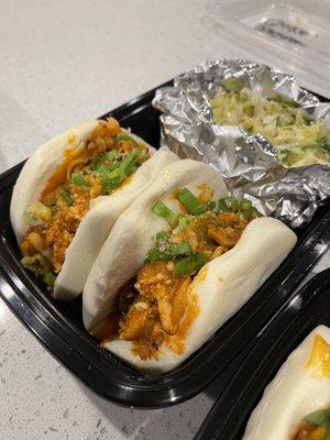 Schezwan chicken buns