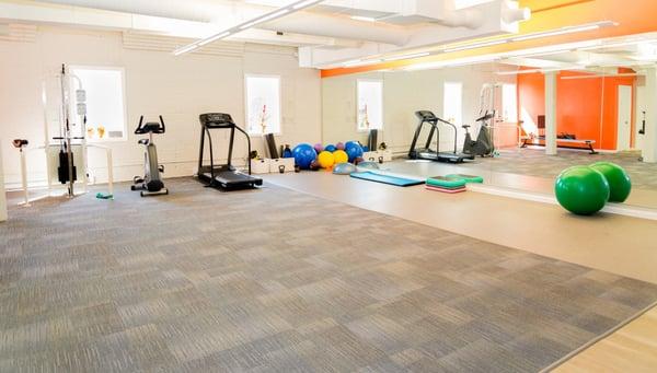 Fully equipped 1000 sq ft gym space