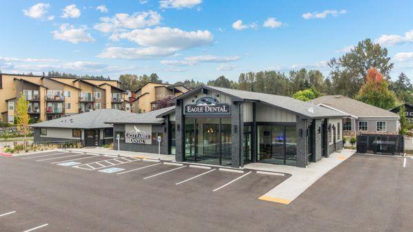 Large free parking lot to accommodate our patients