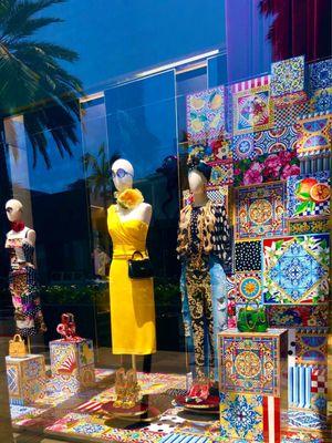 eye catching Tiles and fashion too