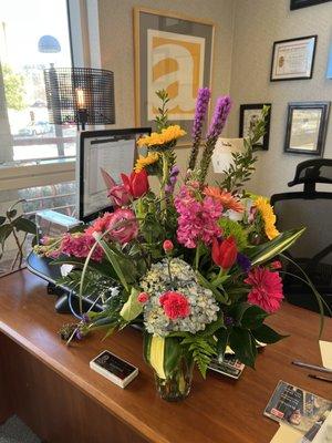 Adair at Blossom Shop does it again! Look at this beautiful birthday/Valentine's Day arrangement she made. Fabulous!