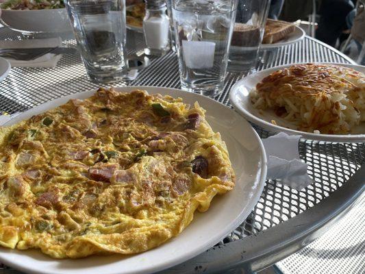 Western Omelette with Ham and hash browns