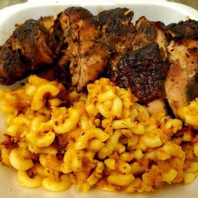 Jerk chicken with mac and cheese