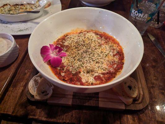 Cheese ravioli with meat marinara.