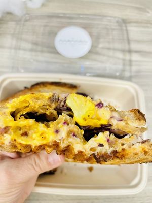 cadeshas veggie reuben (delicious)