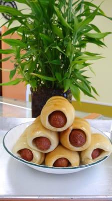 Large sausages kolache