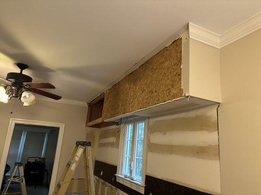 Soffit removal