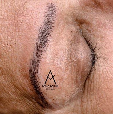 eyebrow microblading