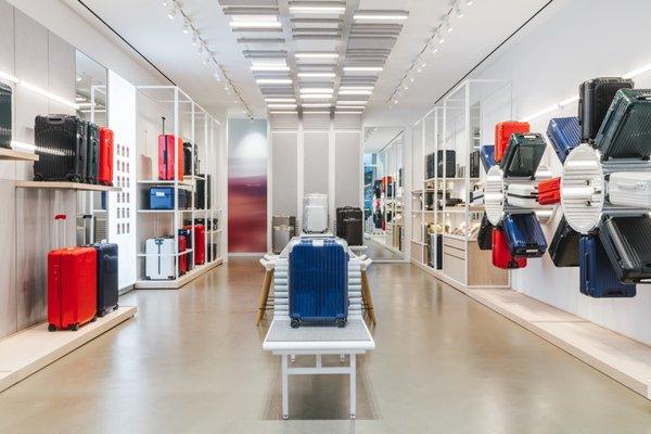 RIMOWA Store Bal Harbour Interior