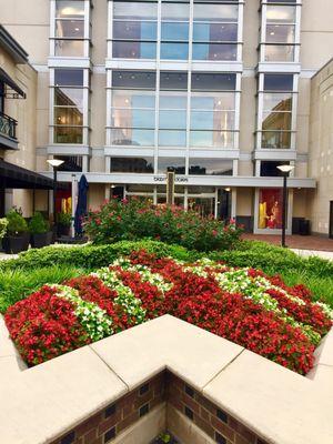 Shops at Wisconsin Place