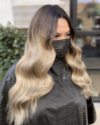 Beautiful grey overtone!