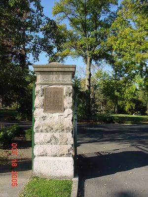 Walnut Hills Cemetery