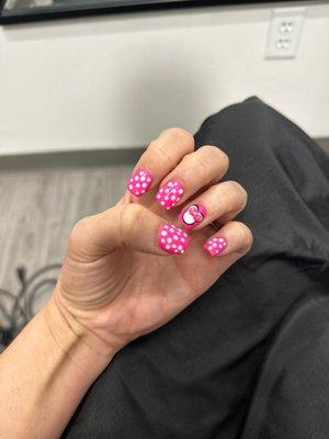 Minnie nails