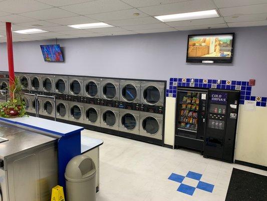 Snacks and Entertainment while you wash.