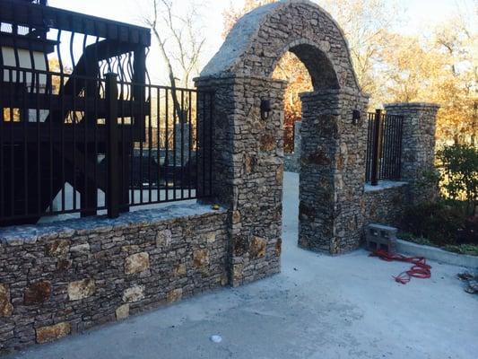 Tulsa Stone Masonry Walls | 918-402-9909 |
 http://www.edgingtonconstruction.com/services/masonry/natural-stone-masonry