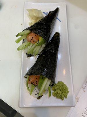 2 Salmon Hand Roll