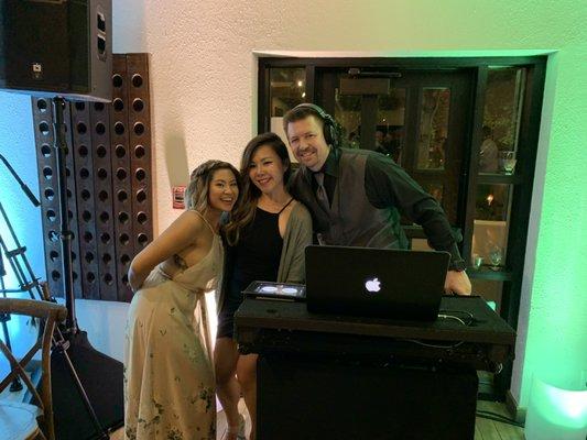 DJ Ryan & a couple of very sweet wedding guests!