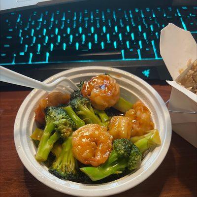 Shrimp and Broccoli, so good!