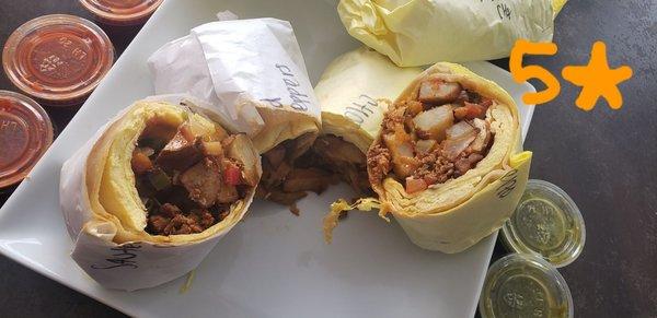 2nd time ordering.  Sausage and Alarm Clock burritos. Chorizo burrito had the spice we were looking for.